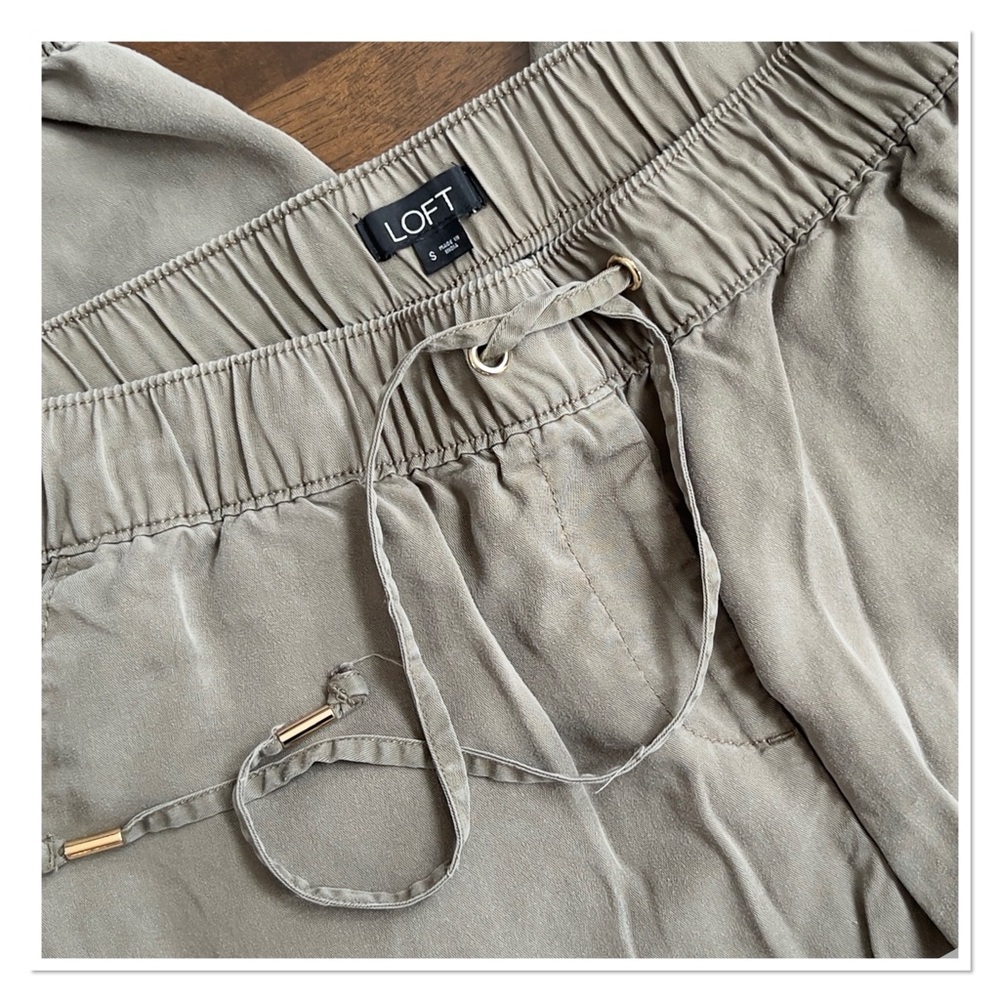 LOFT Olive Green Cargo Jogger Pants - Picture 5 of 10